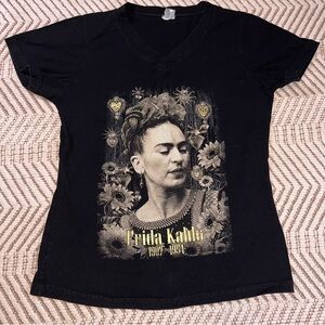 Freda Kahlo Graphic T-Shirt Size Small/Medium